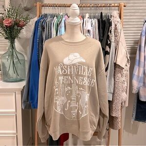 Cream Oversized Nashville Tennessee Sweatshirt 🤠